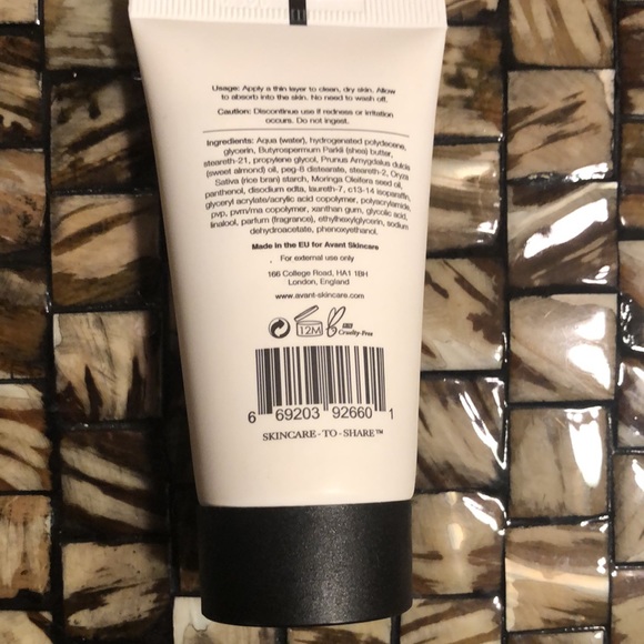 Avant 8 Hour Radiance Renewal Sleeping Mask - Picture 10 of 11